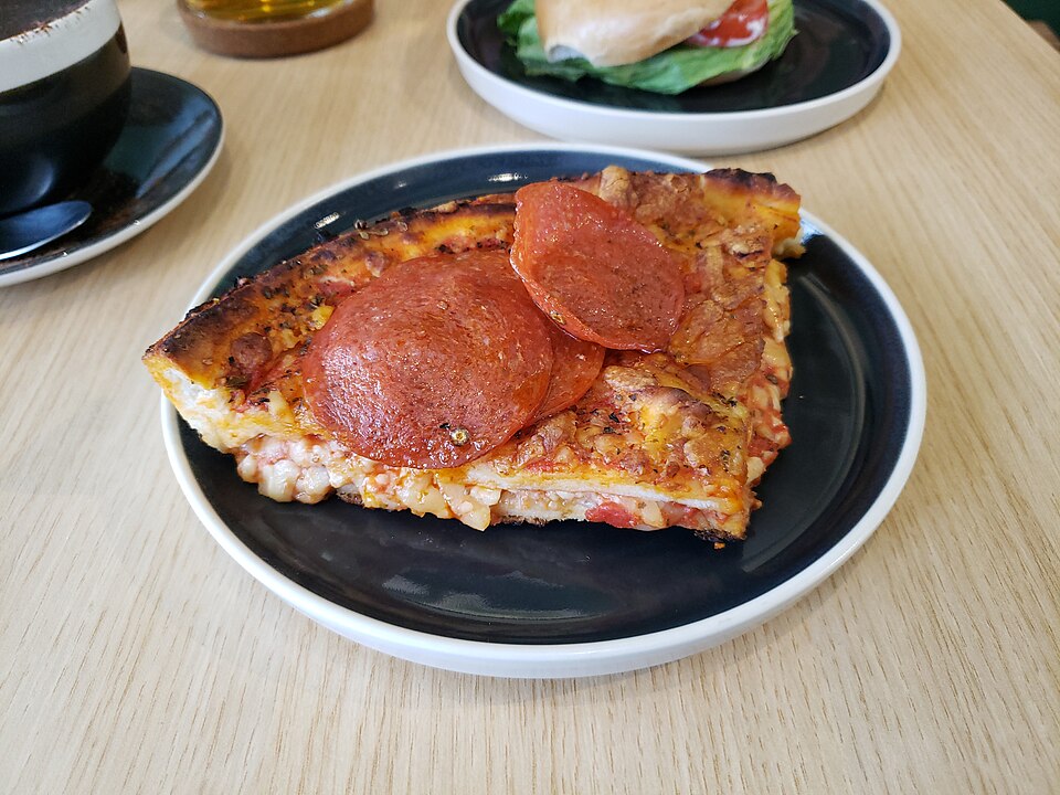 Deep-pan pepperoni slice